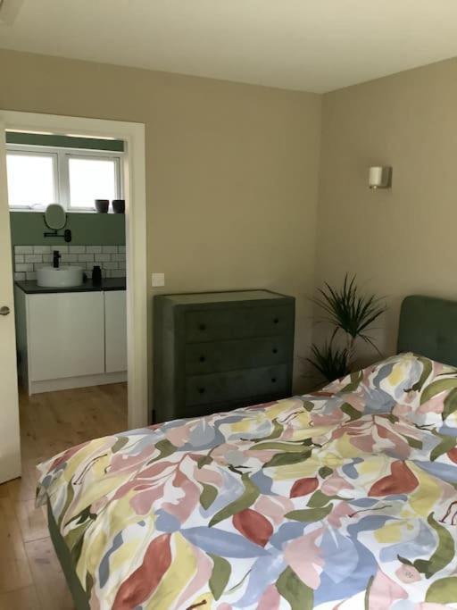 Springwood - Royal Hillsborough Villa Buitenkant foto